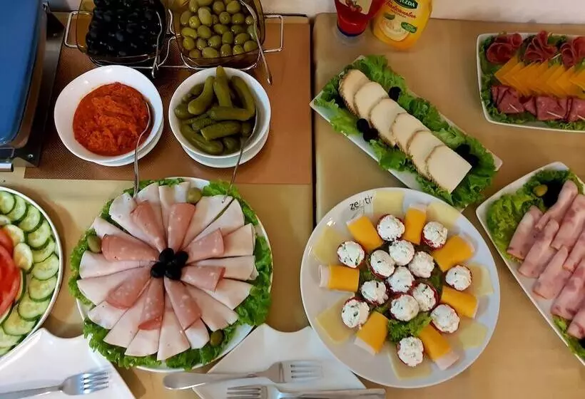 مُتل Istanbul Golden Horn