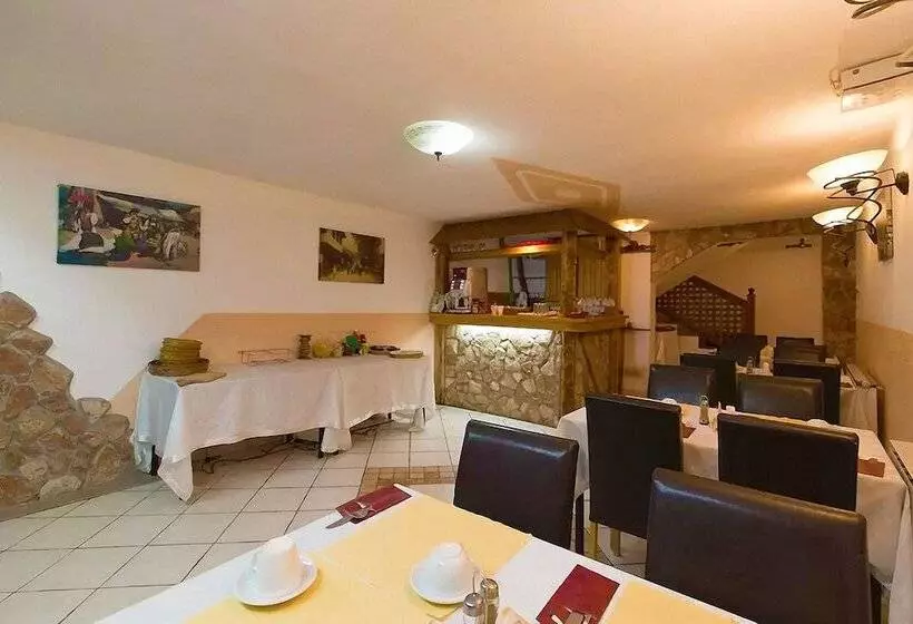 مُتل Istanbul Golden Horn