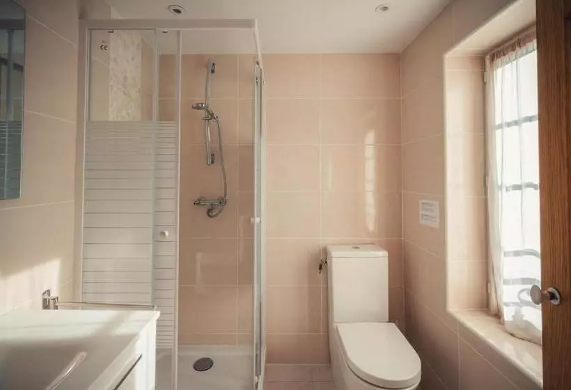 ベッドアンドブレックファースト Bastide Du Bau Reddoun, Chambres D'hôtes, Maison D'artiste En Provence