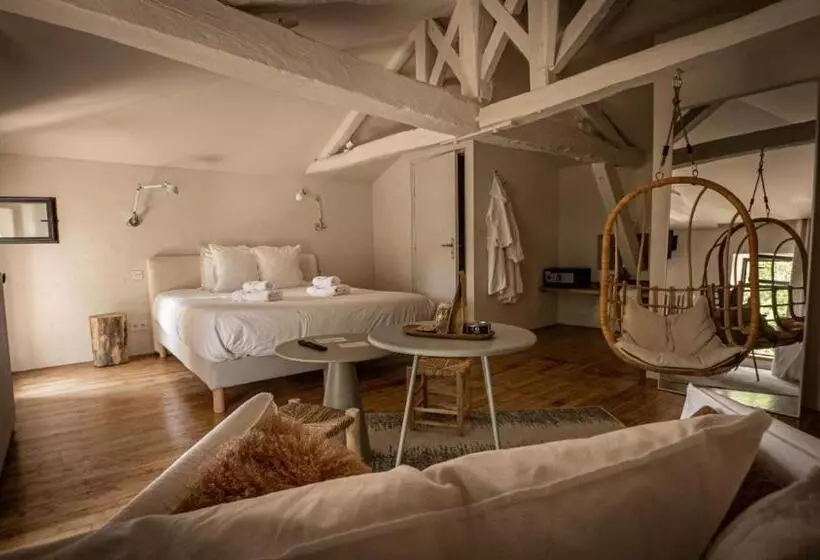 تختخواب و صبحانه La Maison Des Sources