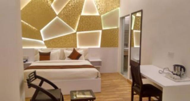 酒店 Sallow Royal Suites