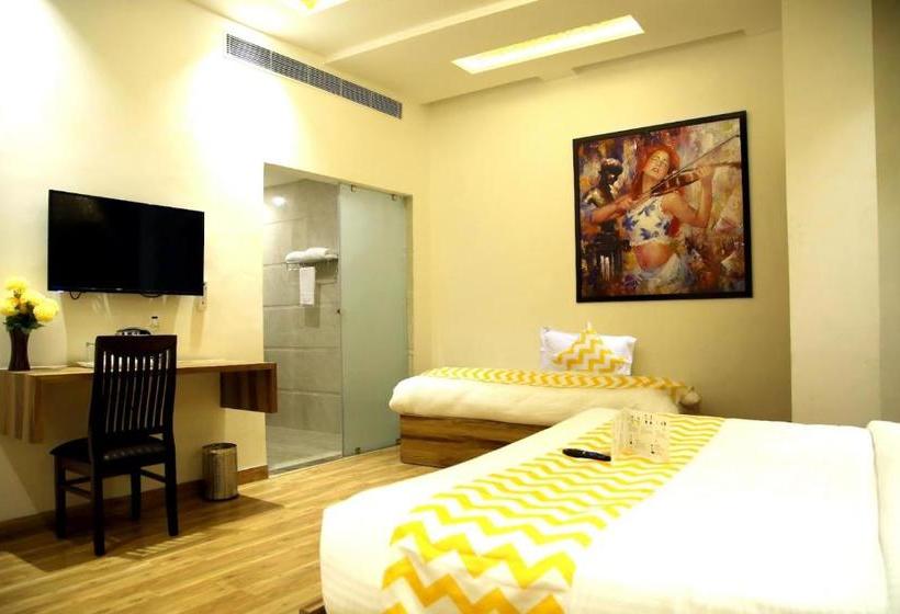 酒店 Sallow Royal Suites