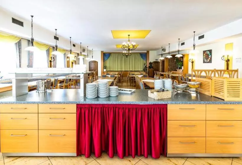 Hotelli Gasthof Pension Post