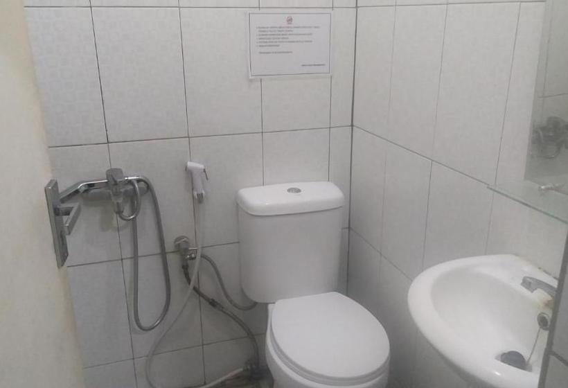 בית מלון כפרי Koolkost Near Metro Trade Center Bandung