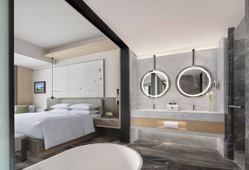 Отель Liyang Marriott