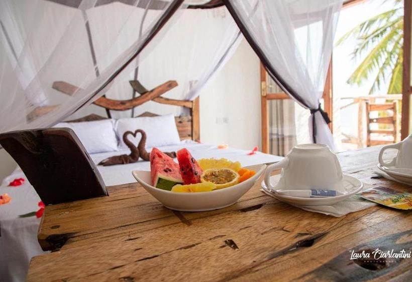 酒店 Moonshine Uroa Dikoni Boutique