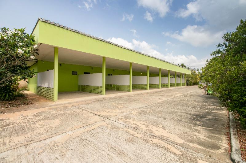 בית מלון כפרי Oyo 75392 Phachuen Resort