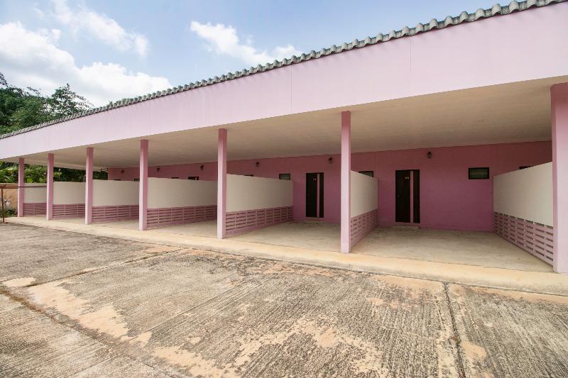 בית מלון כפרי Oyo 75392 Phachuen Resort