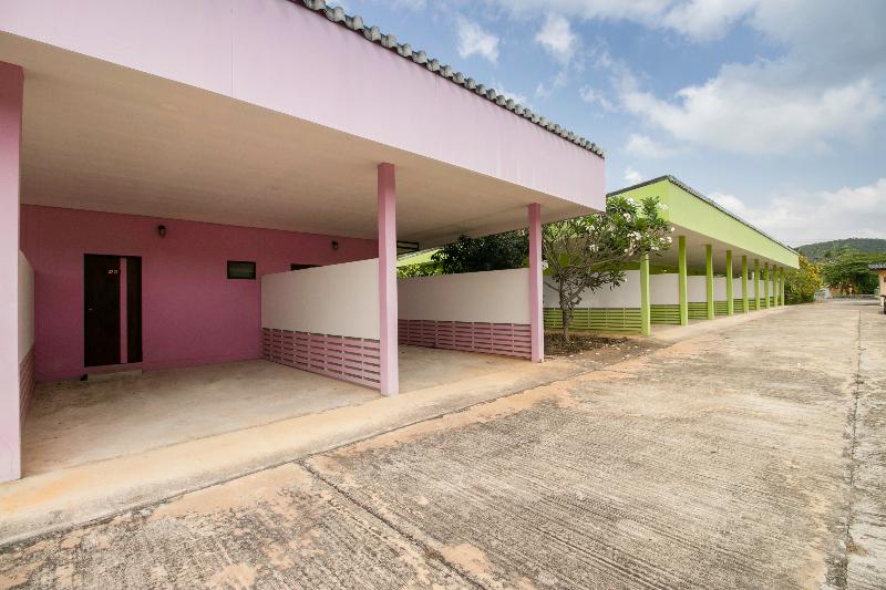 בית מלון כפרי Oyo 75392 Phachuen Resort