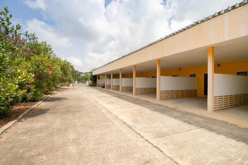 בית מלון כפרי Oyo 75392 Phachuen Resort