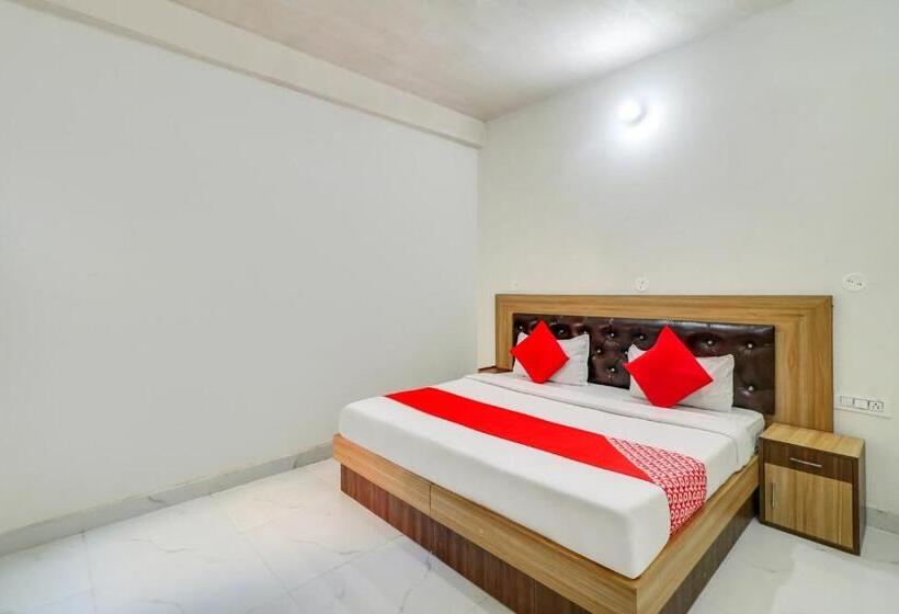 Отель Oyo 78481 Deshwal