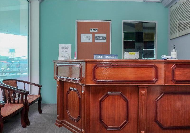 Hotel Oyo 90120 Mi Dungun