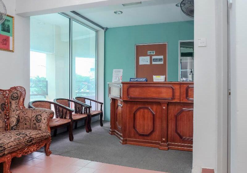 Hotel Oyo 90120 Mi Dungun