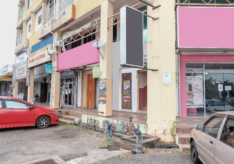 Szálloda Oyo 90120 Mi Dungun