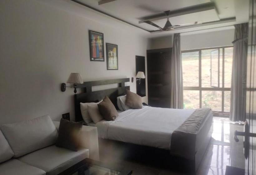 ホテル Sapphire Shillong