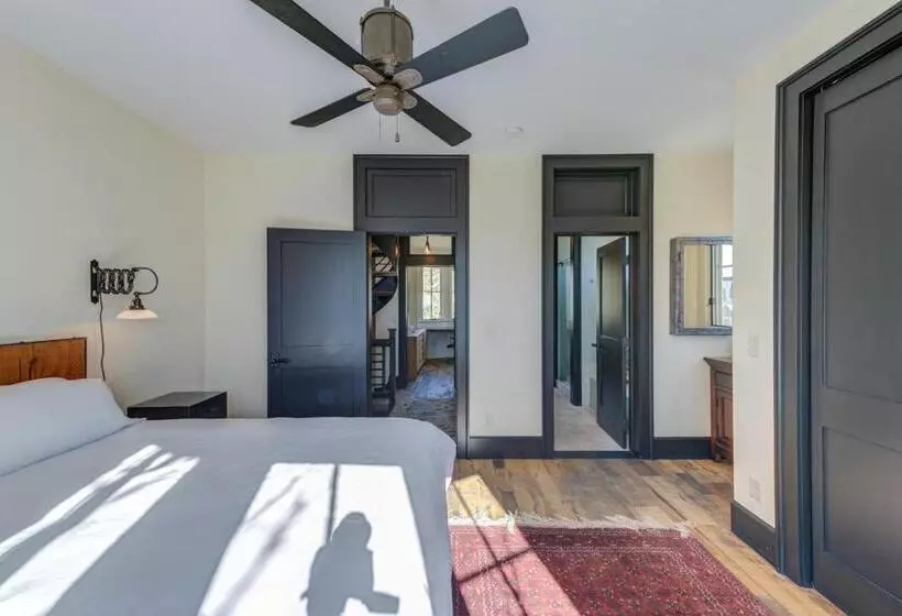 ホテル South Main Residences By Surf