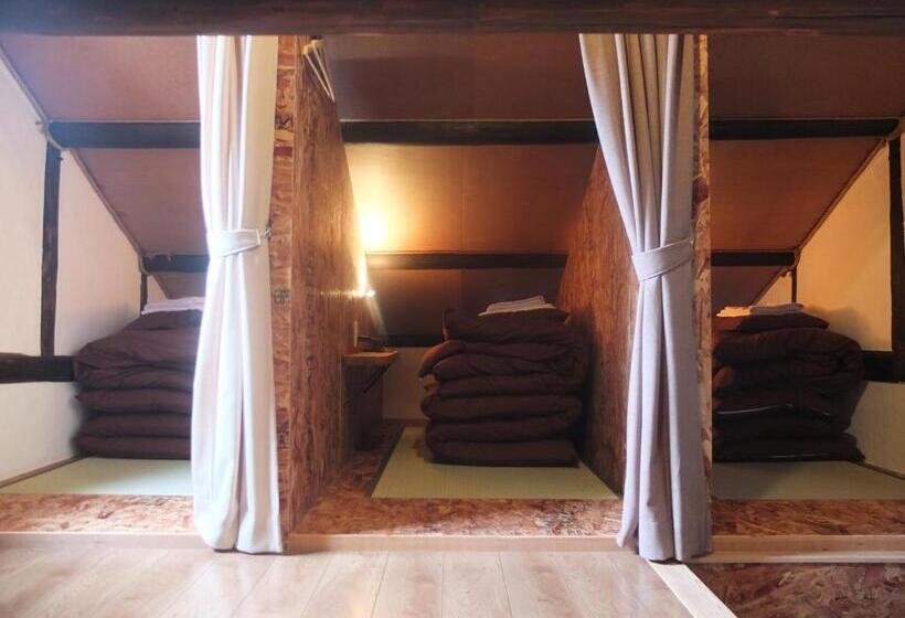 Pensão Yomogi Guesthouse