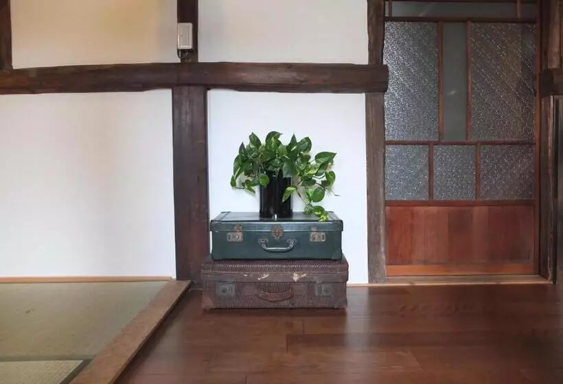 ペンション Yomogi Guesthouse