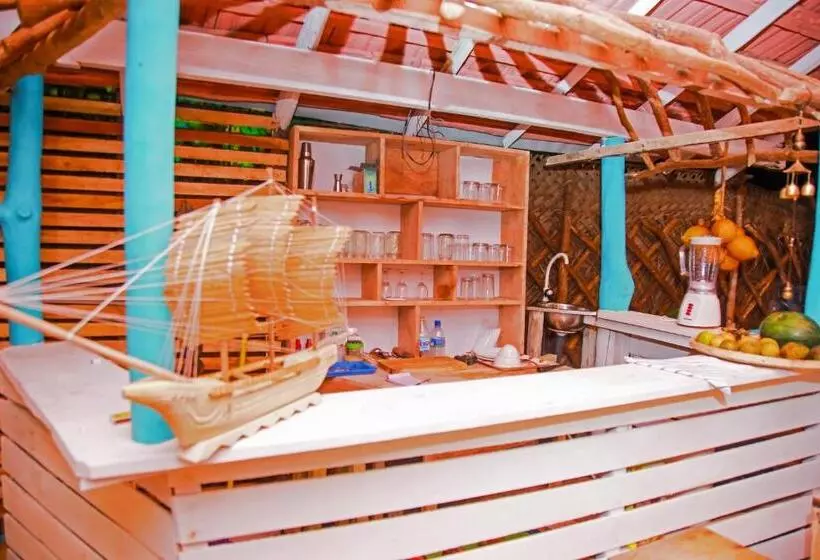 تختخواب و صبحانه Brother's Beach Home