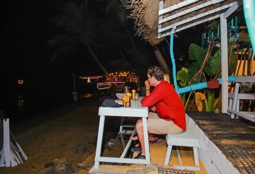 تختخواب و صبحانه Brother's Beach Home
