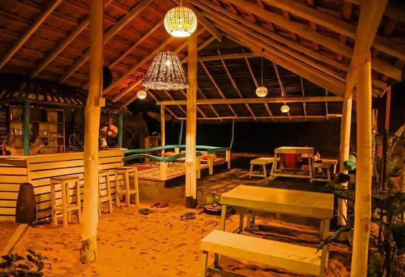 تختخواب و صبحانه Brother's Beach Home