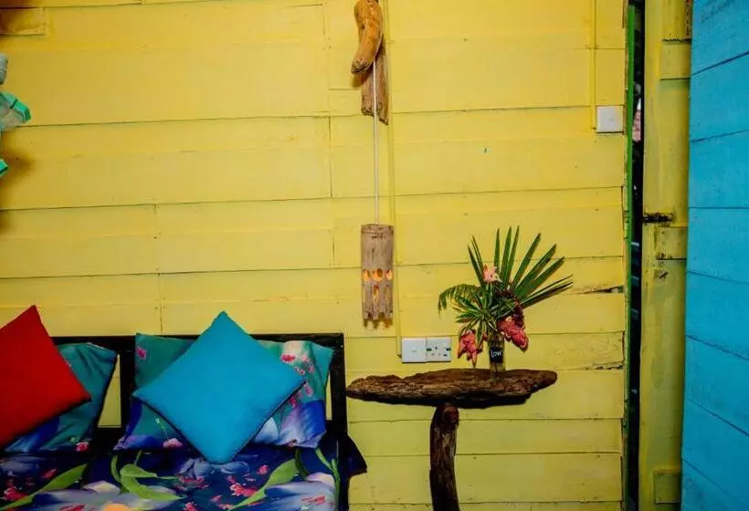 تختخواب و صبحانه Brother's Beach Home