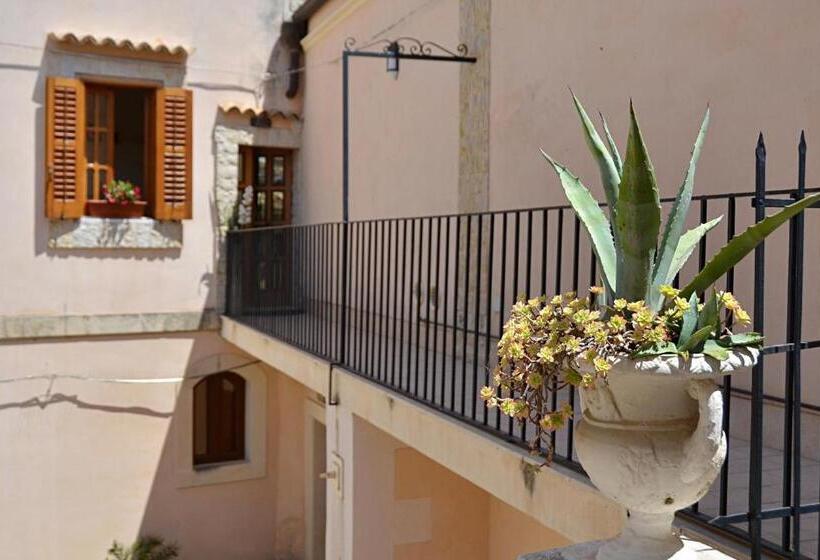 Noto Da Quassù Relax B&b