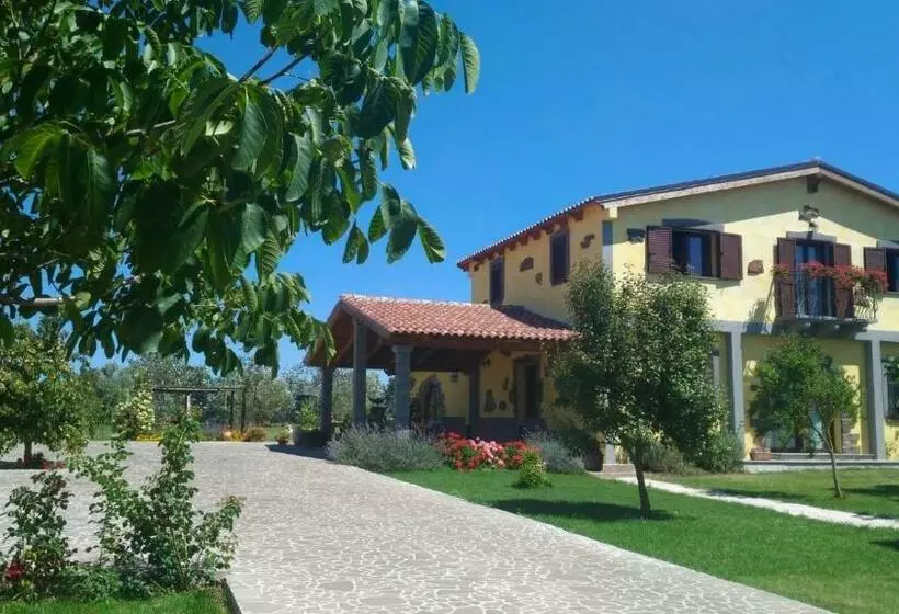 Hotelli Il Cardoncello