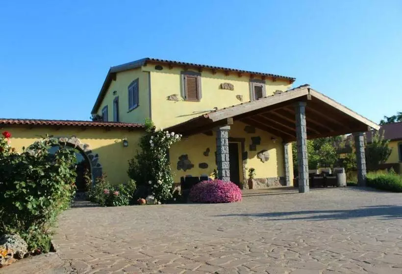 Hotelli Il Cardoncello