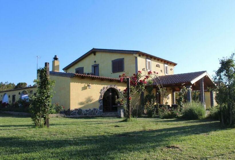 Отель Il Cardoncello