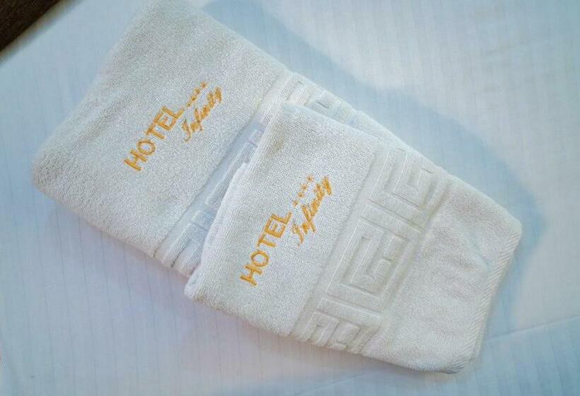 호텔 H Infinity Mamaia Nord