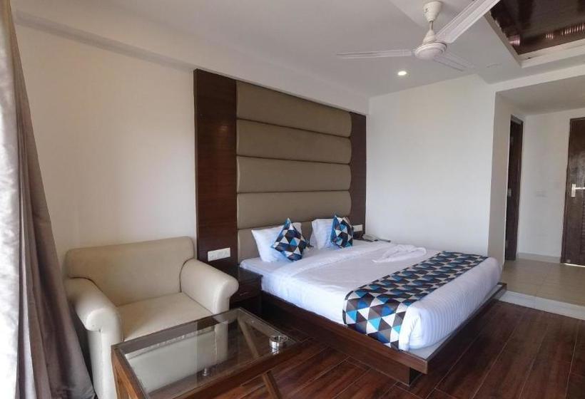 בית מלון כפרי La Casa By Aashna