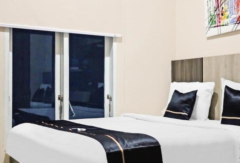 Отель Fazarel Residence Syariah