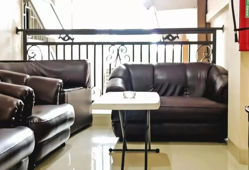 هتل Fazarel Residence Syariah