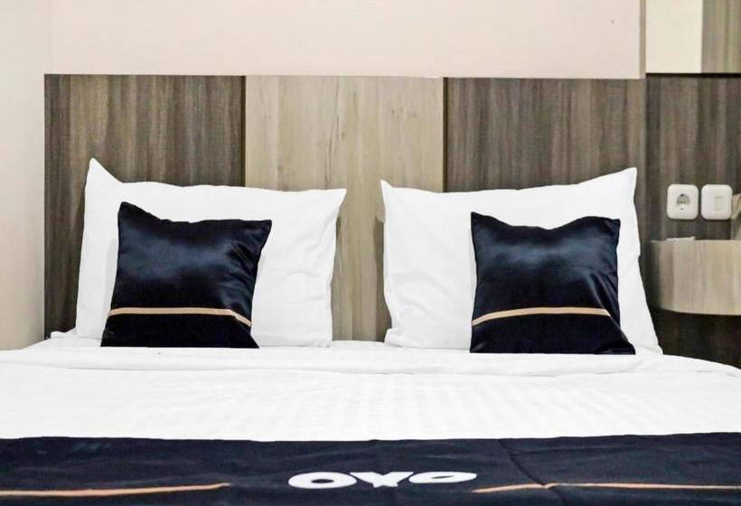 Отель Fazarel Residence Syariah