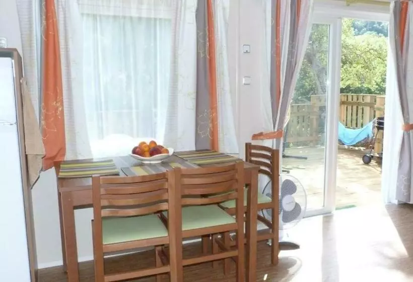 ホテル U Sortipiani