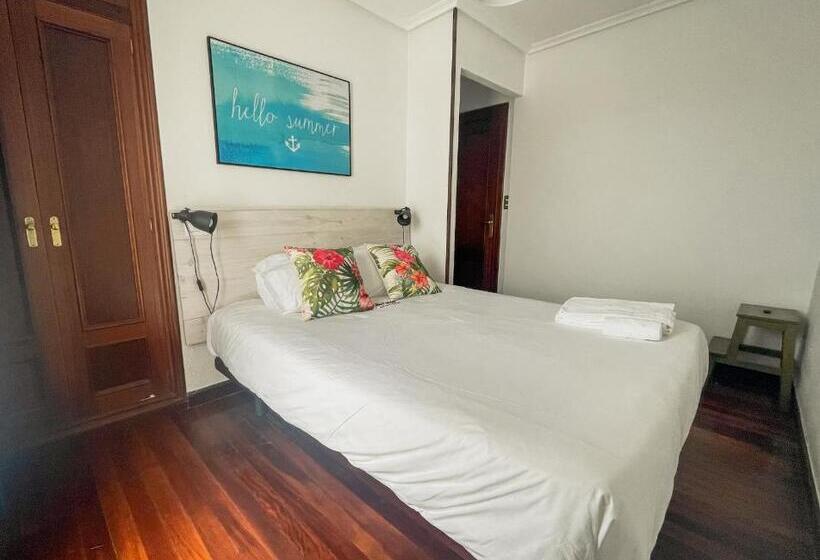 פנסיון Loredo Surf House