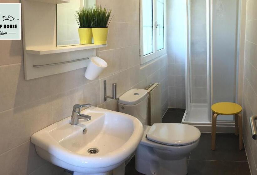 פנסיון Loredo Surf House