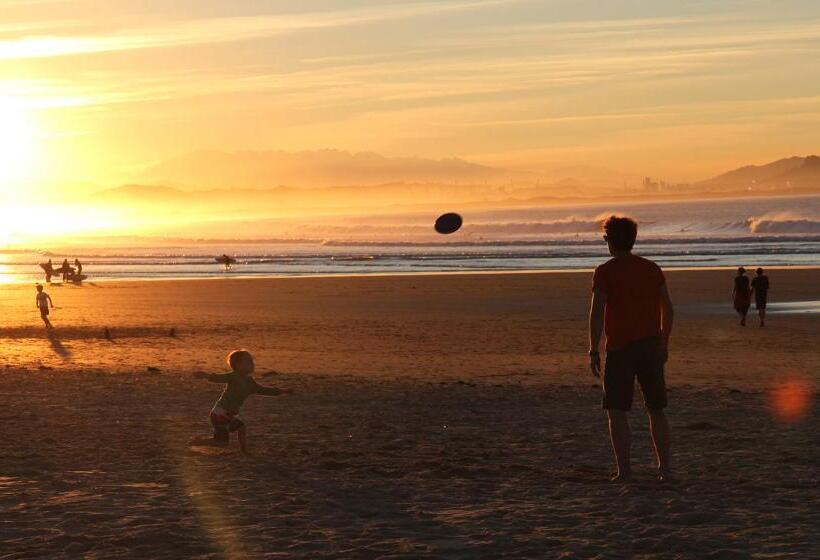 פנסיון Loredo Surf House