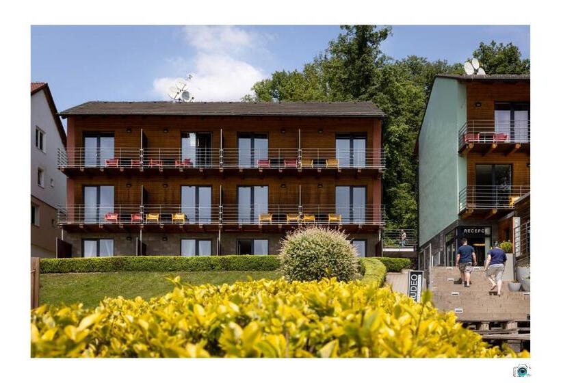 펜션 Penziony Gaudeo