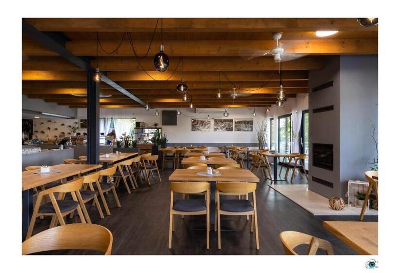 펜션 Penziony Gaudeo