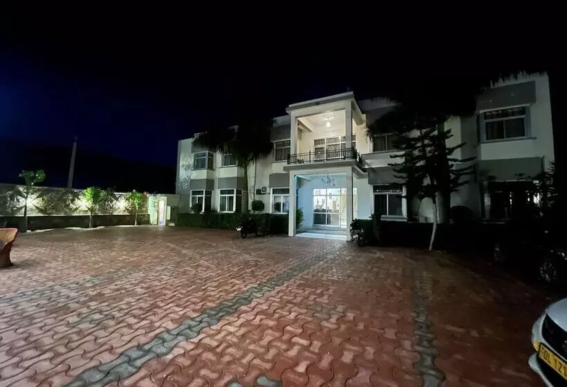 Pension  Pushkara Resort And Spa, Pushkar