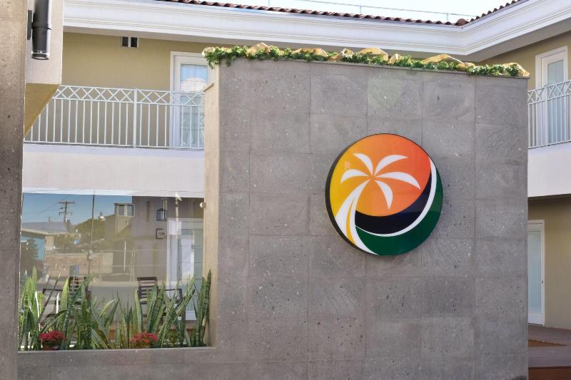 ホテル California Comfort And Suites