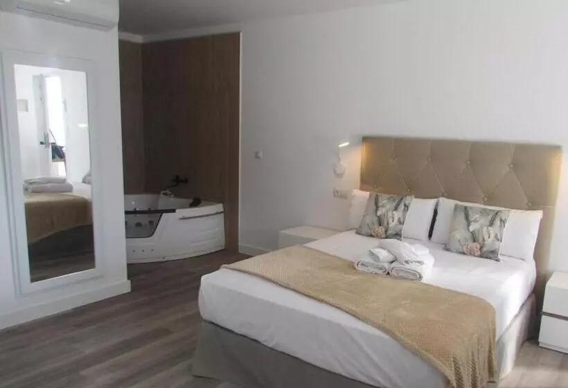 Hospedium Apartamentos Galitrips A Casa Da Reina