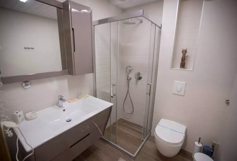 Apartments Matjan With Private Garages