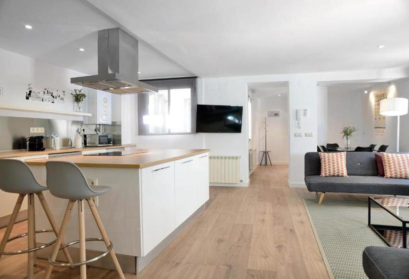 Aspasios Calle Mayor Apartments