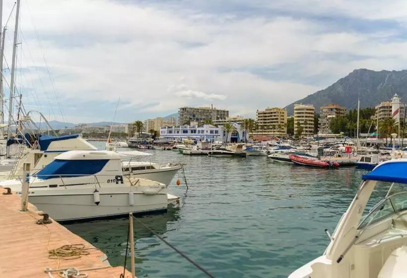 فندق فئة نجمة واحدة Pension Aduar