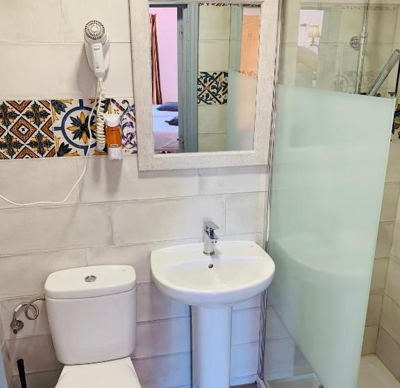 客栈  Pension Aduar