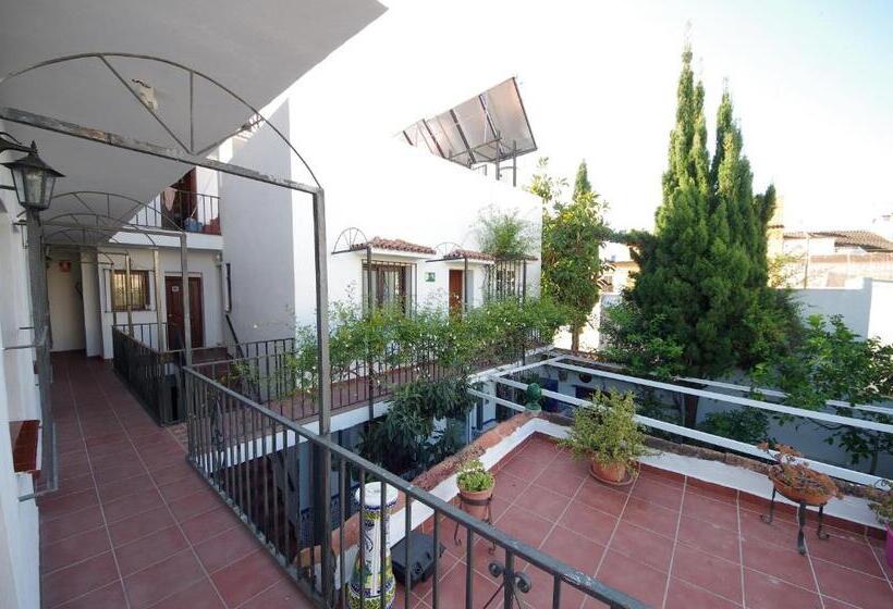 客栈  Pension Aduar