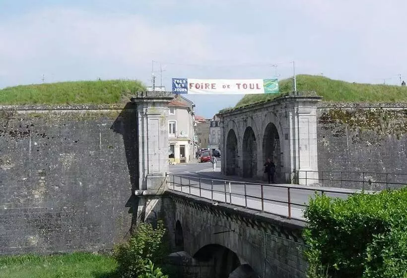 Отель Abc Hôtel